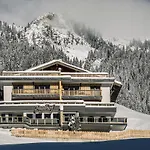 Apartment Jagdhof Pure Mountain Tux