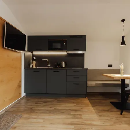 Jagdhof Pure Mountain Apartment *