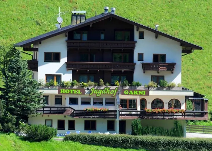 Jagdhof Pure Mountain * Tux